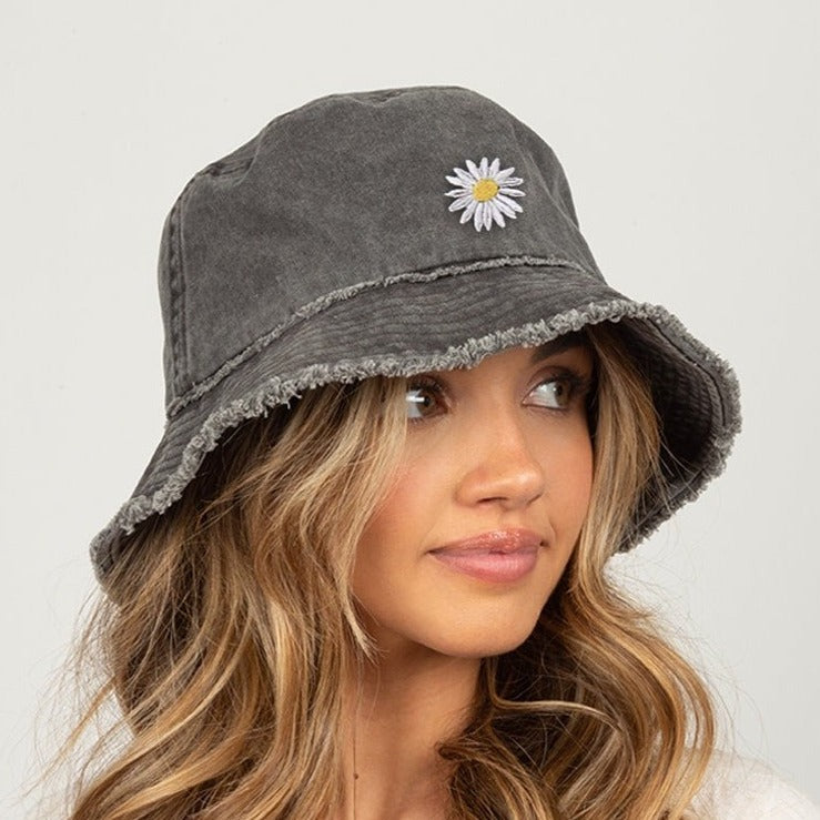 Daisy Embroidery Bucket Hat